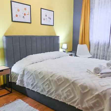 Апартаменти Gondola Retreat - Cozy 1br Near The Lift By Flat Mаnager